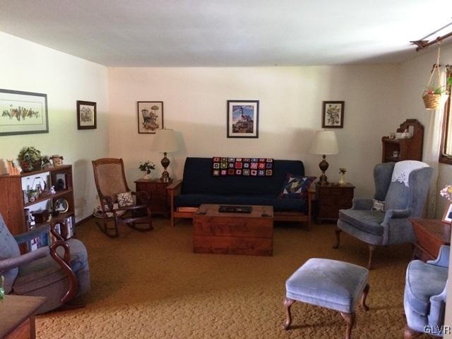 455 Willow Road Walnutport, PA 18088 - Photo 5 of 35 Gallery Image 5