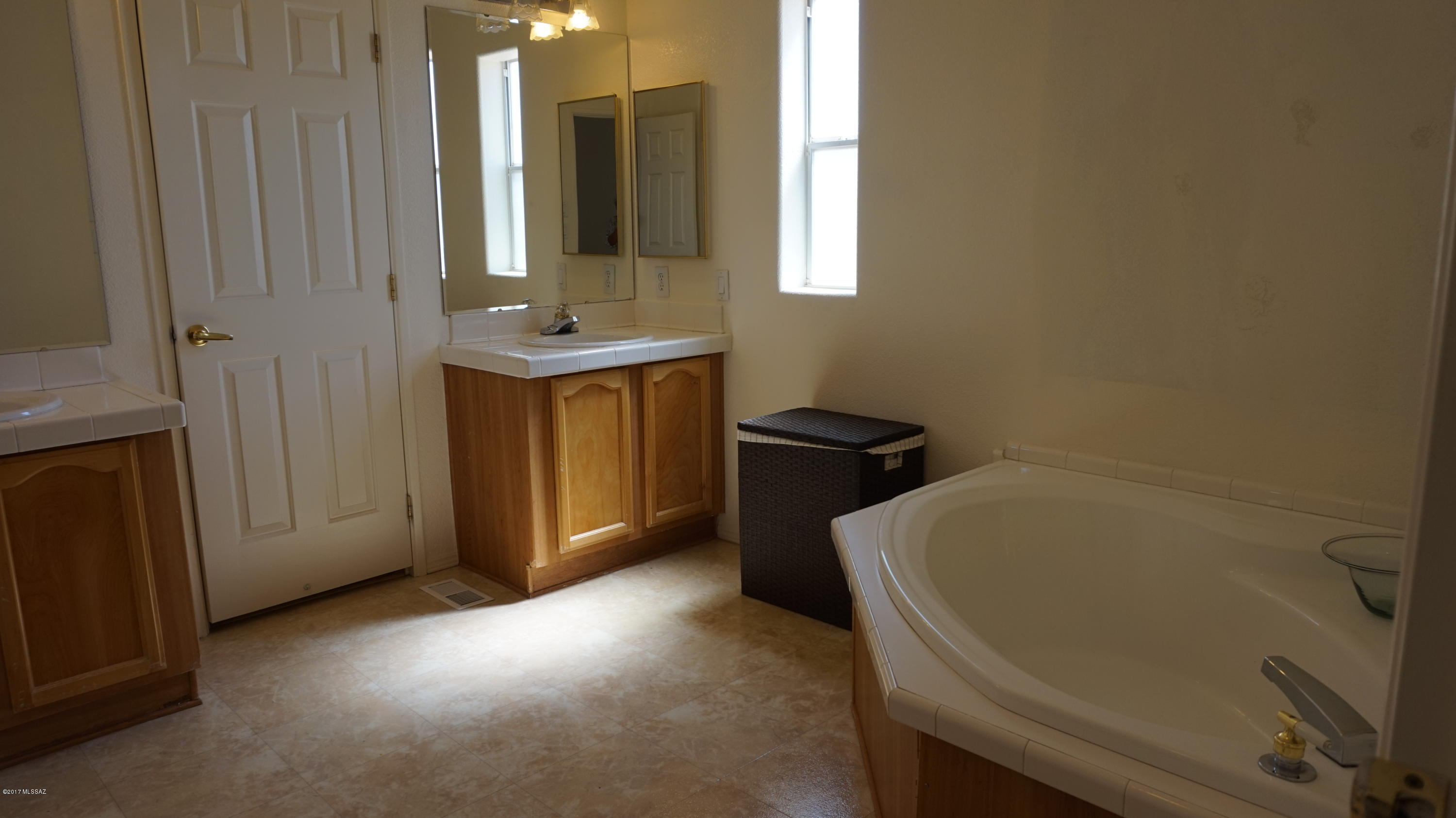 9064 West Snyder Hill Road Tucson, AZ 85735 - Photo 18 of 25
