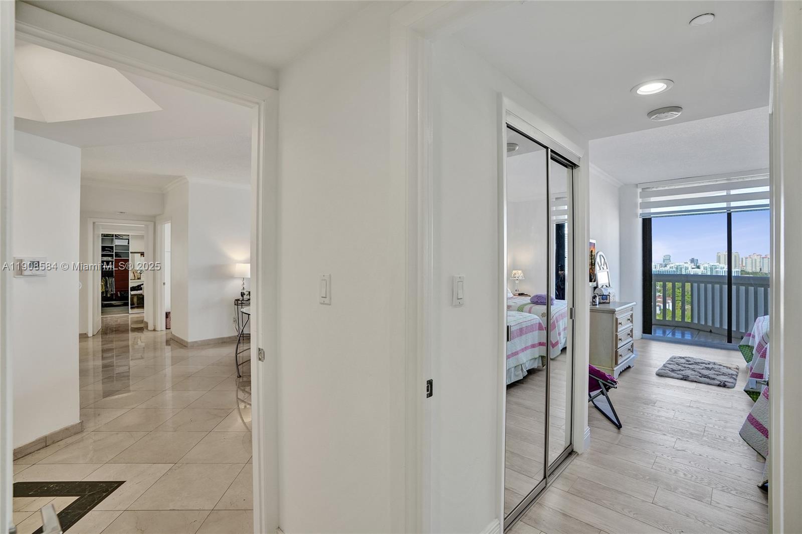 2000 Island Boulevard, Unit 1710 Aventura, FL 33160 - Photo 29 of 39