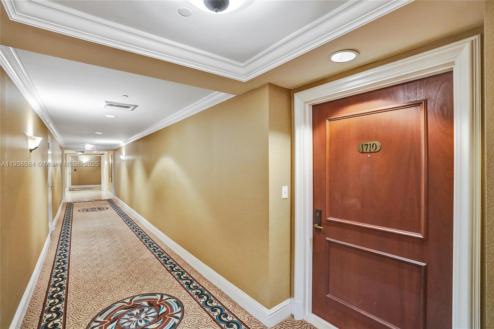 2000 Island Boulevard, Unit 1710 Aventura, FL 33160 - Photo 5 of 39