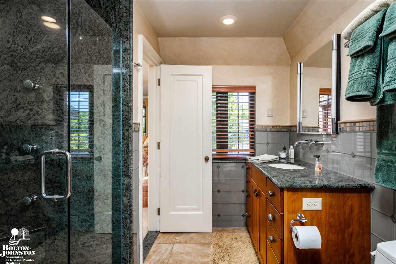 133 Merriweather Road Grosse Pointe Farms, MI 48236 - Photo 27 of 65