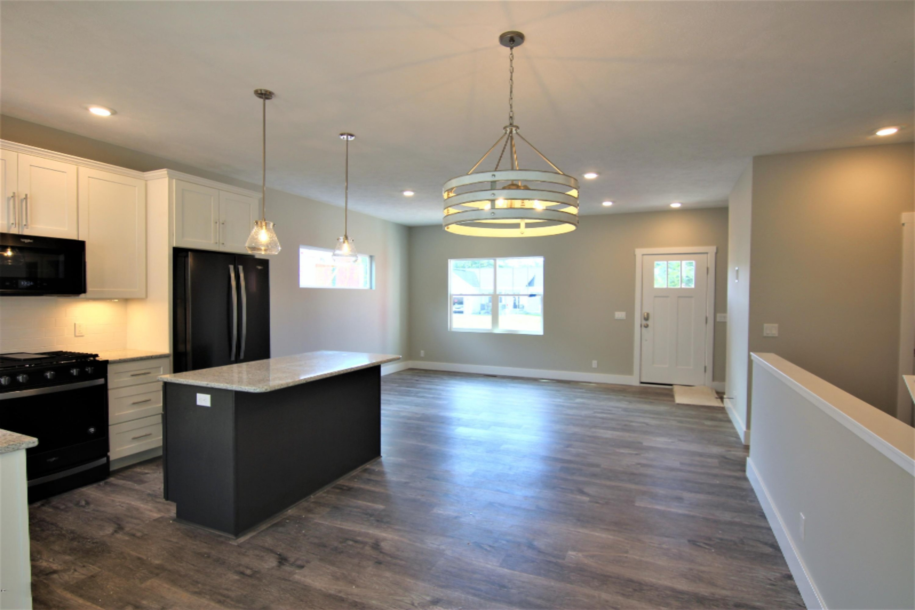 2500 Eagle Ridge Muskegon, MI 49444 - Photo 9 of 27 IMG_3107