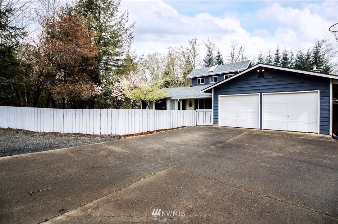 17 Rainier Gardens Road Aberdeen, WA 98520 - Photo 2 of 25 Gallery Image 2