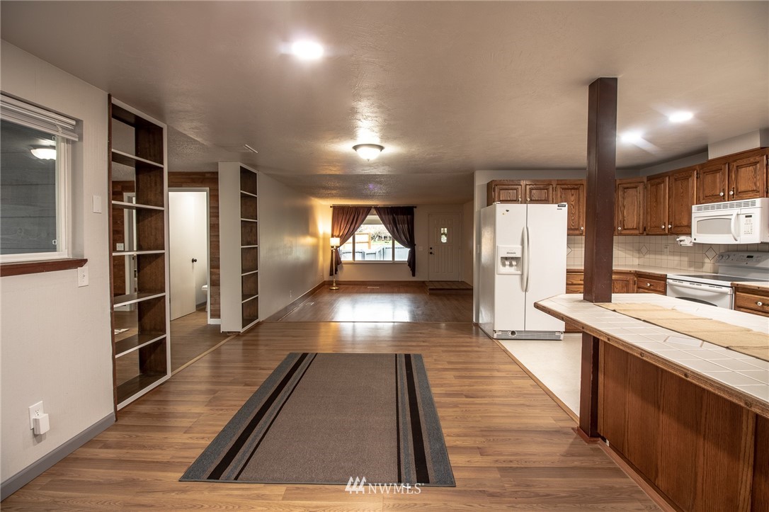 17 Rainier Gardens Road Aberdeen, WA 98520 - Photo 11 of 25 Gallery Image 11