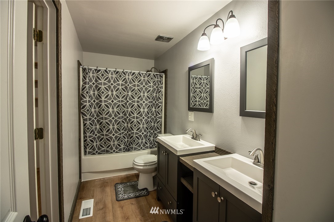 17 Rainier Gardens Road Aberdeen, WA 98520 - Photo 13 of 25 Gallery Image 13