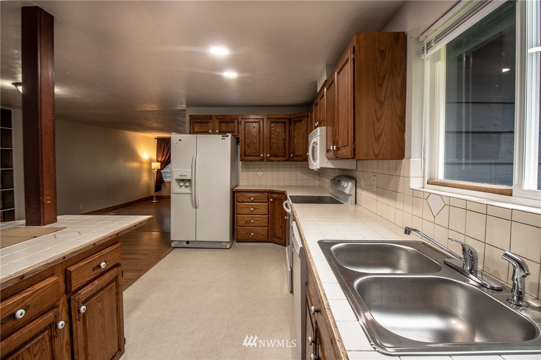 17 Rainier Gardens Road Aberdeen, WA 98520 - Photo 10 of 25 Gallery Image 10
