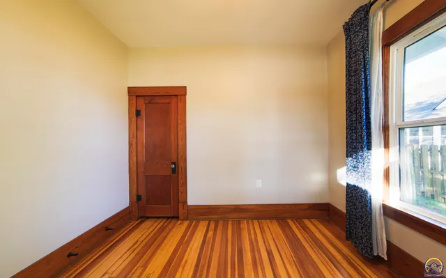 $325,000 | 107 South Missouri Street, Alma, KS 66401