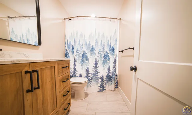 $325,000 | 107 South Missouri Street, Alma, KS 66401