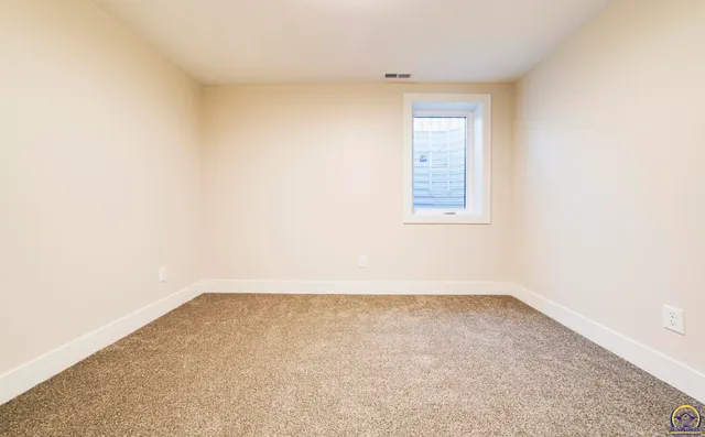 $325,000 | 107 South Missouri Street, Alma, KS 66401