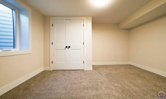 $325,000 | 107 South Missouri Street, Alma, KS 66401