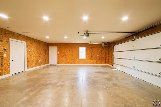 $325,000 | 107 South Missouri Street, Alma, KS 66401