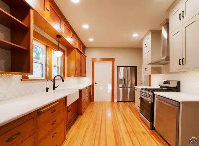 $325,000 | 107 South Missouri Street, Alma, KS 66401