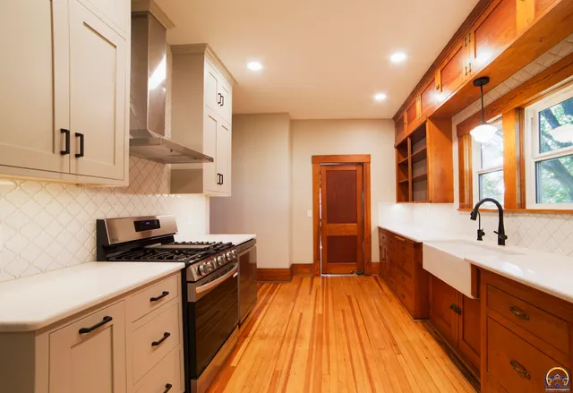 $325,000 | 107 South Missouri Street, Alma, KS 66401