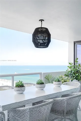 $14,500 | 5757 Collins Avenue, Unit 1706, Miami Beach, FL 33140