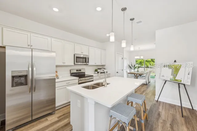 $299,000 | 15 Silver Street, Unit 102, Ridgeland, SC 29936