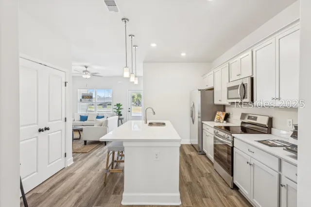 $299,000 | 15 Silver Street, Unit 102, Ridgeland, SC 29936