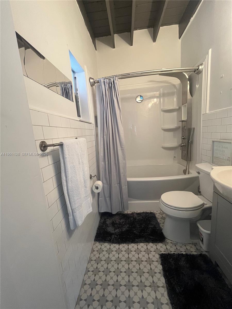 2608 Northwest 26th Street, Unit 2 Miami, FL 33142 - Photo 13 of 25