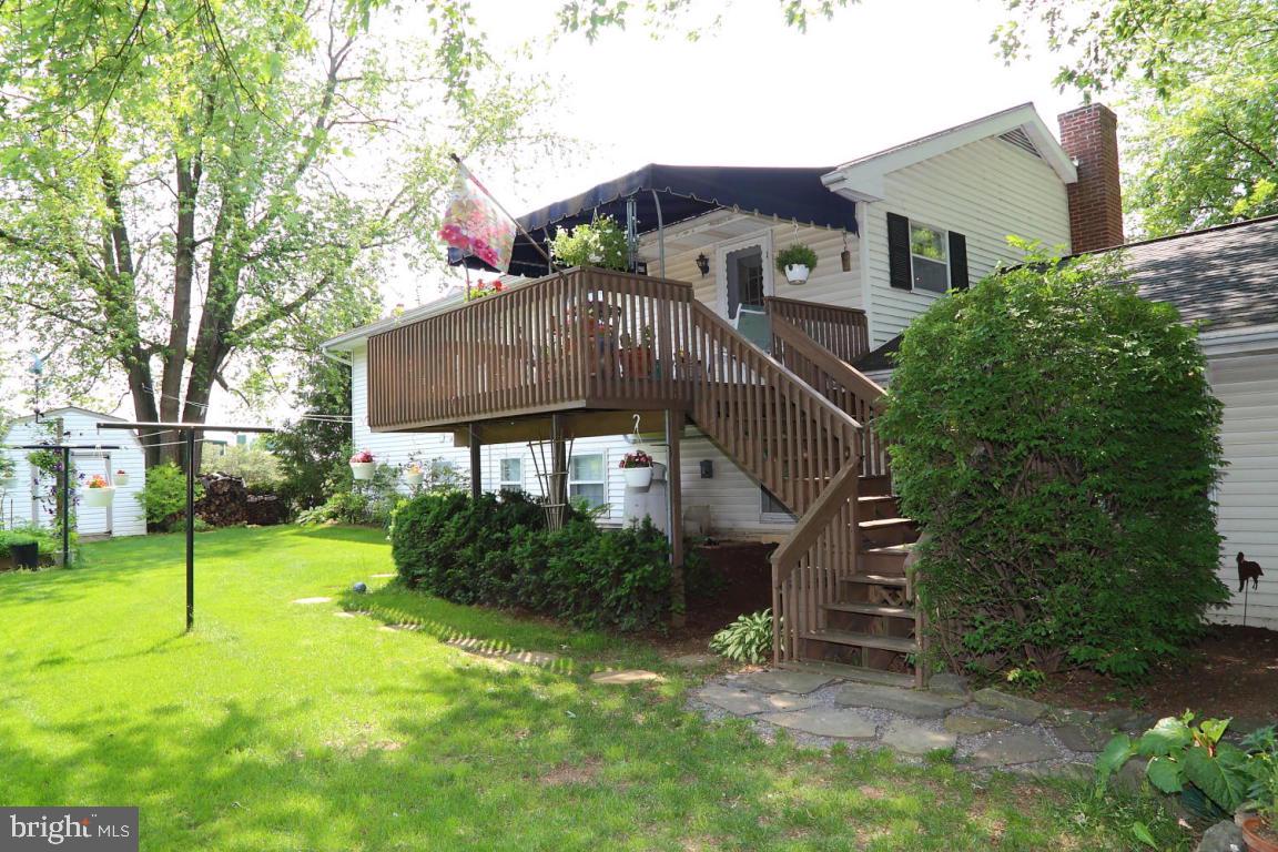 3705 East Newport Road Gordonville, PA 17529 - Photo 2 of 42