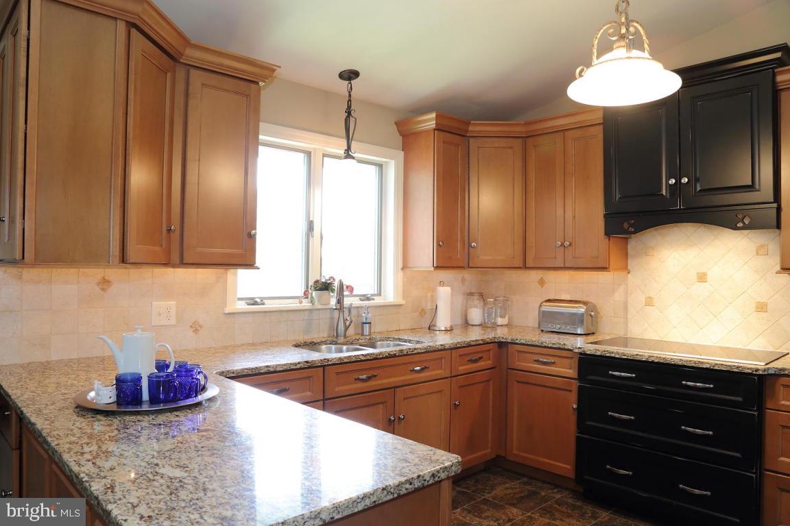3705 East Newport Road Gordonville, PA 17529 - Photo 12 of 42