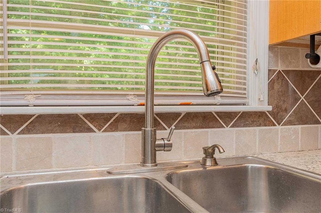 3035 Plantation Road Winston-Salem, NC 27105 - Photo 20 of 28