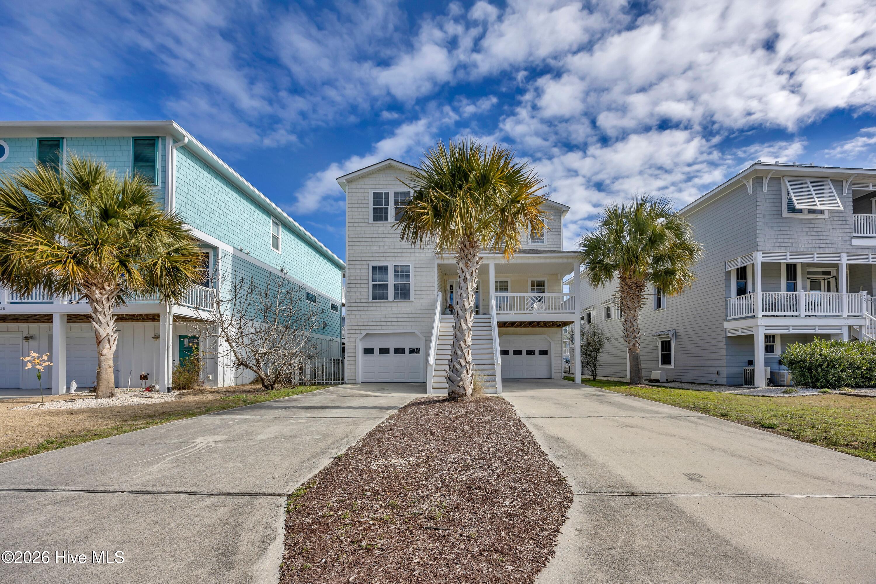 734 Cutter Court Kure Beach, NC 28449 - Photo 3 of 69 003_img_9038_895