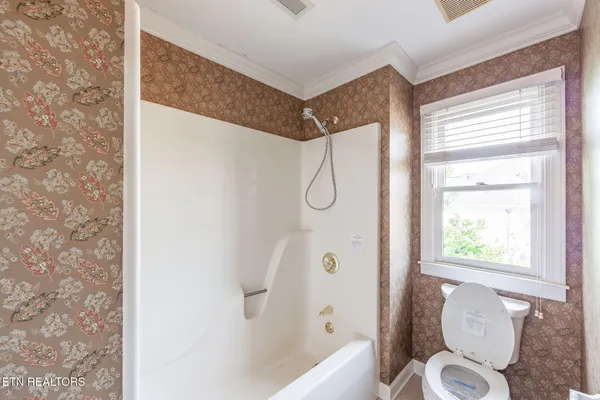 $315,000 | 172 Wyndhurst Drive, Jackson, TN 38305