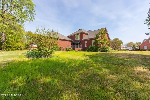 $315,000 | 172 Wyndhurst Drive, Jackson, TN 38305