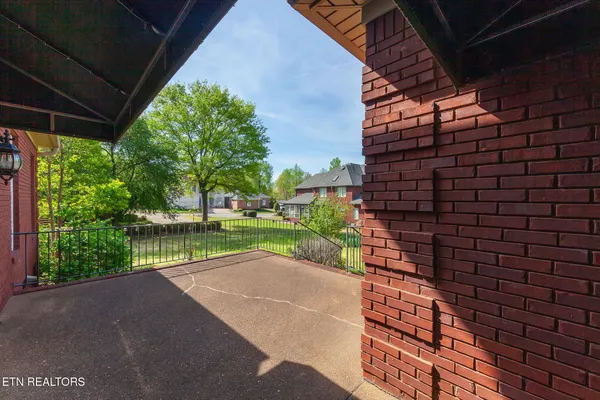 $315,000 | 172 Wyndhurst Drive, Jackson, TN 38305