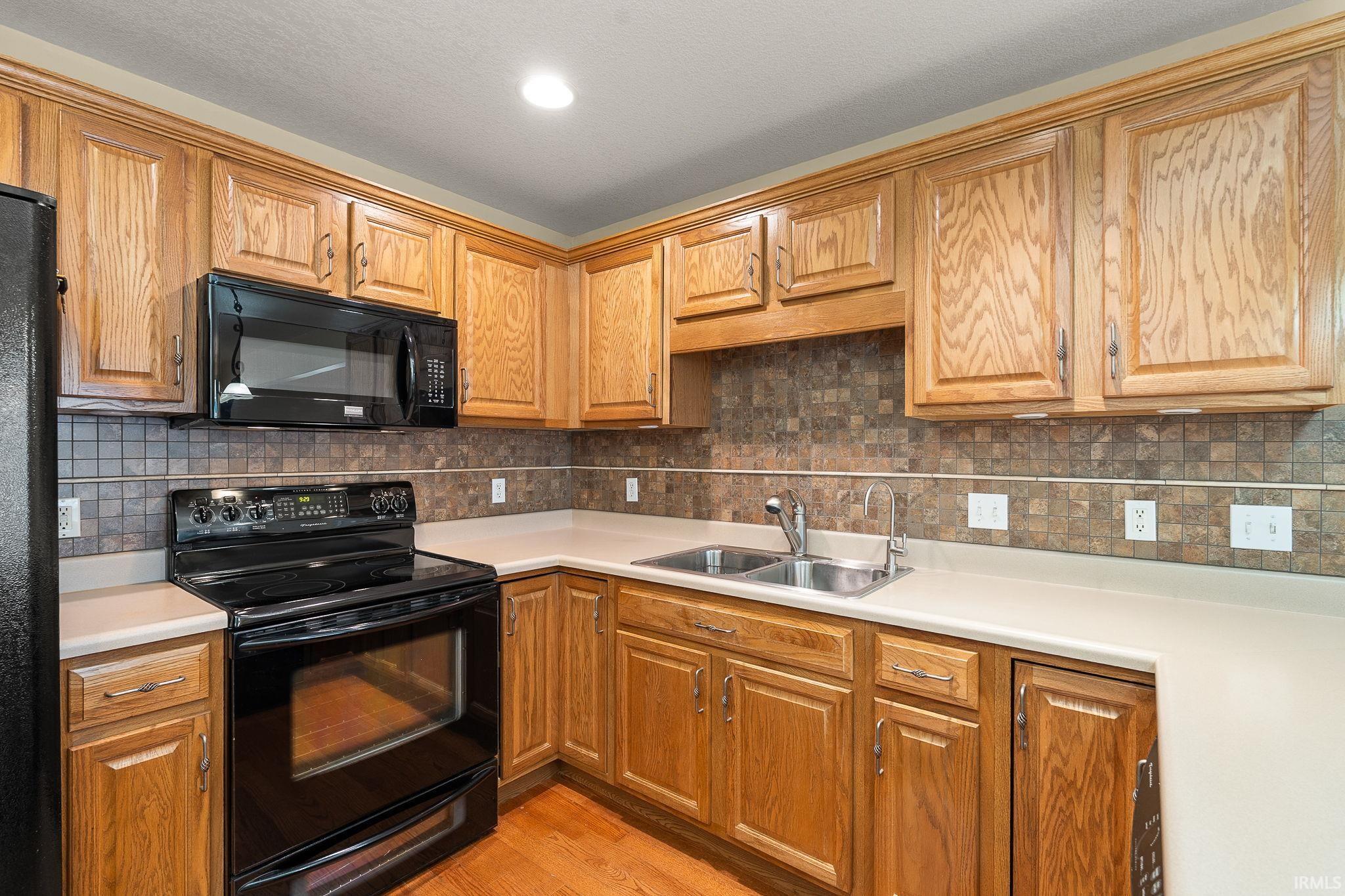 1362 Champions Pointe Decatur, IN 46733 - Photo 21 of 36