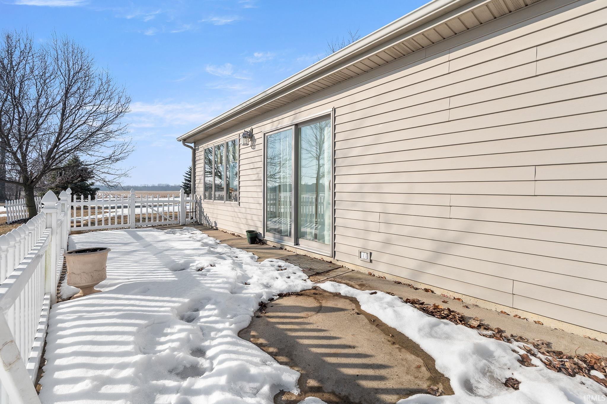 1362 Champions Pointe Decatur, IN 46733 - Photo 7 of 36