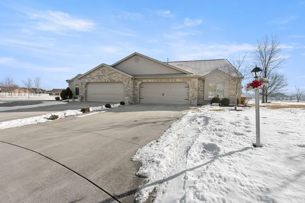 $265,000 | 1362 Champions Pointe, Decatur, IN 46733