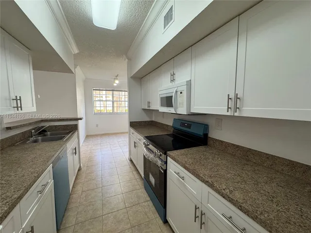 $2,399 | 11700 Southwest 2nd Street, Unit 13101, Pembroke Pines, FL 33025