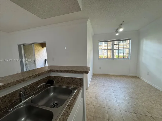 $2,399 | 11700 Southwest 2nd Street, Unit 13101, Pembroke Pines, FL 33025