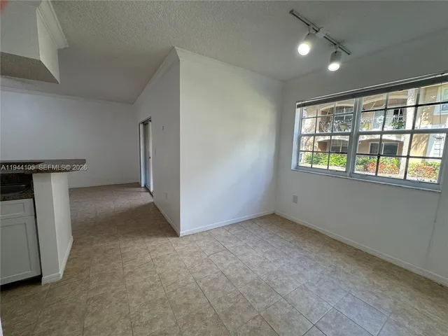 $2,399 | 11700 Southwest 2nd Street, Unit 13101, Pembroke Pines, FL 33025