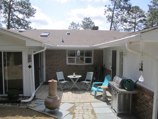 207 Pine Ridge Drive Whispering Pines, NC 28327 - Photo 4 of 25 IMG_1627