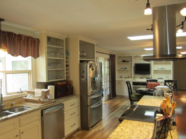 207 Pine Ridge Drive Whispering Pines, NC 28327 - Photo 10 of 25 IMG_1596