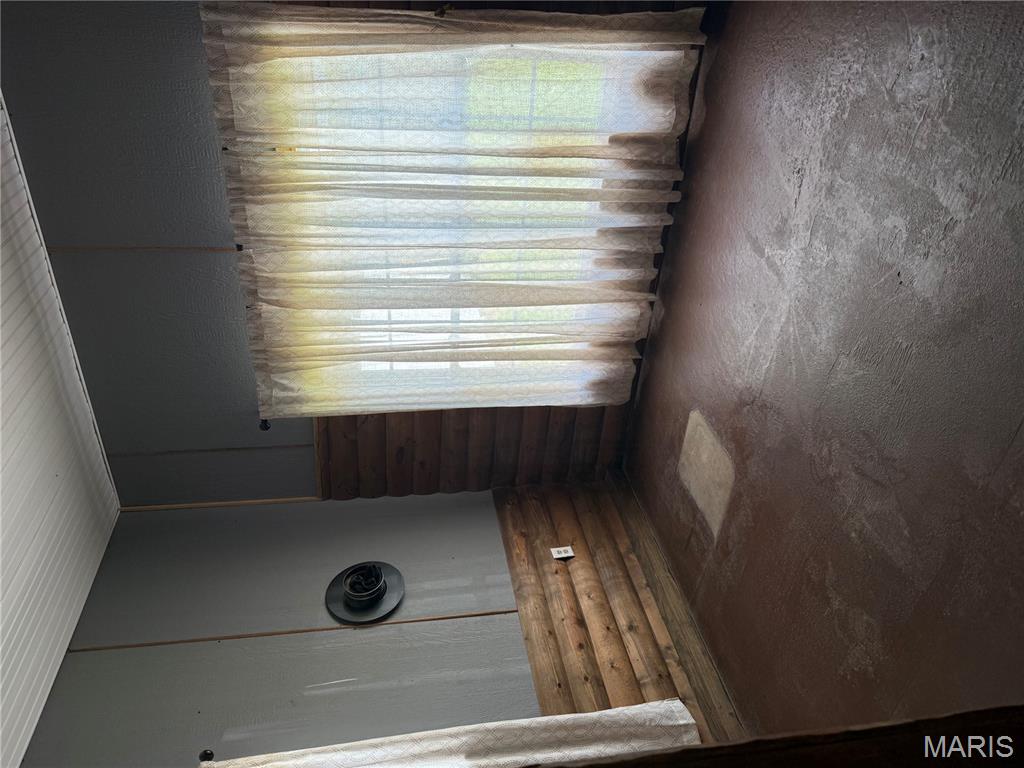 32 4th Street Gerald, MO 63037 - Photo 6 of 31