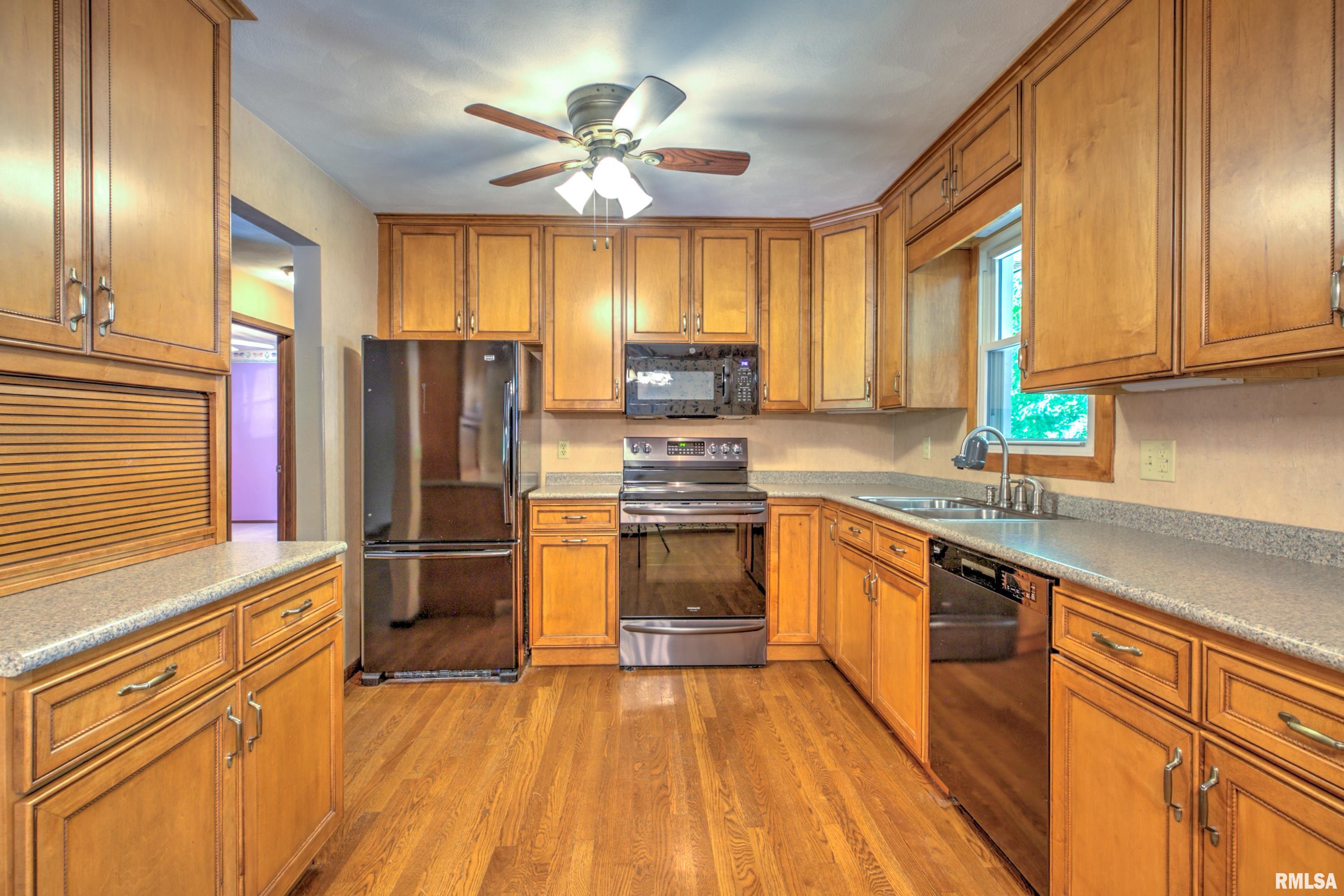210 Dutch Lane Metamora, IL 61548 - Photo 21 of 55