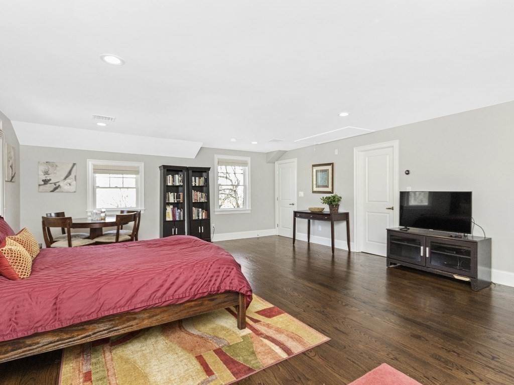 24 Kimlo Road Wellesley, MA 02481 - Photo 31 of 36
