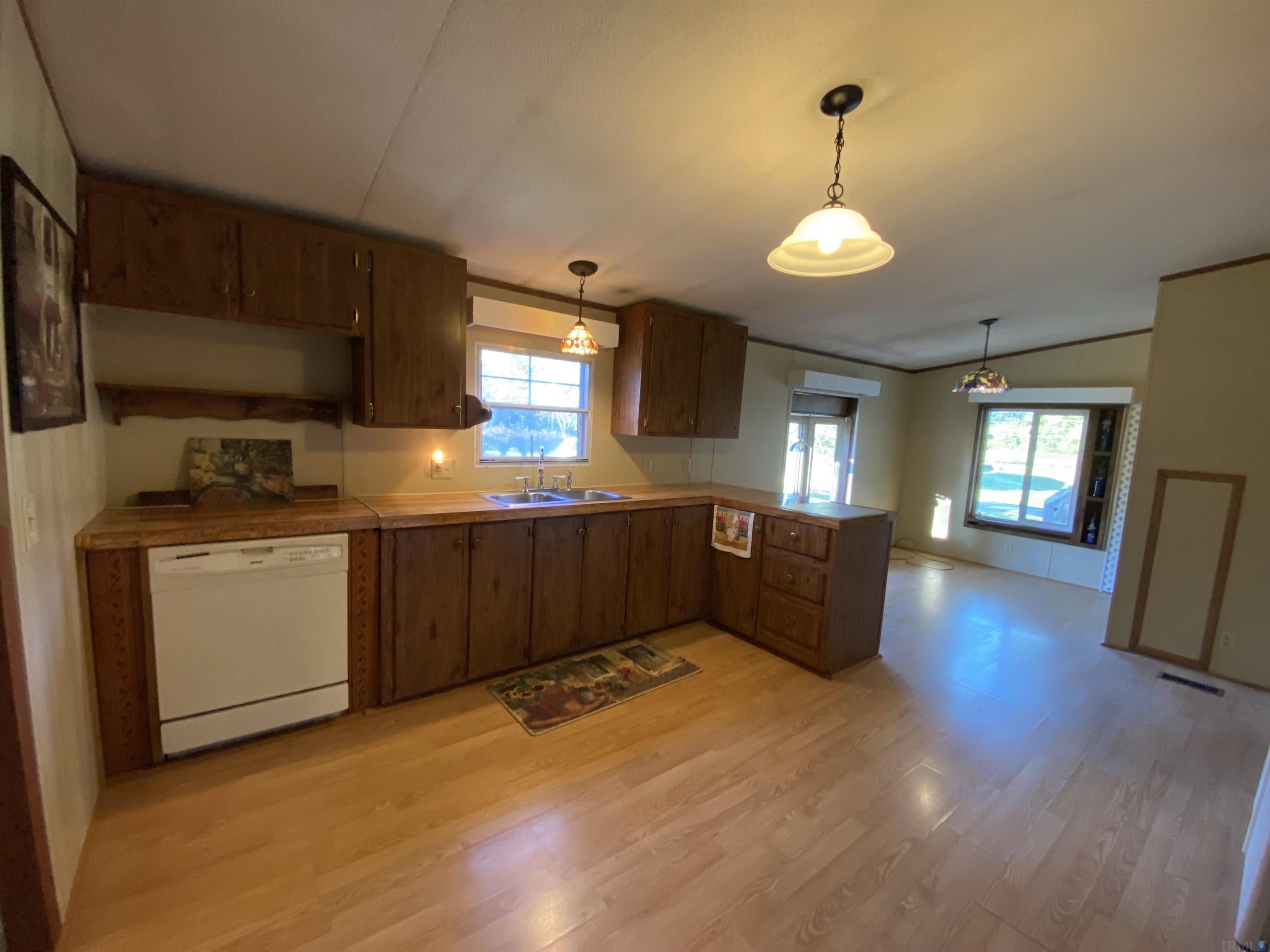 19 Carpenter Drive Mitchell, IN 47446 - Photo 14 of 36