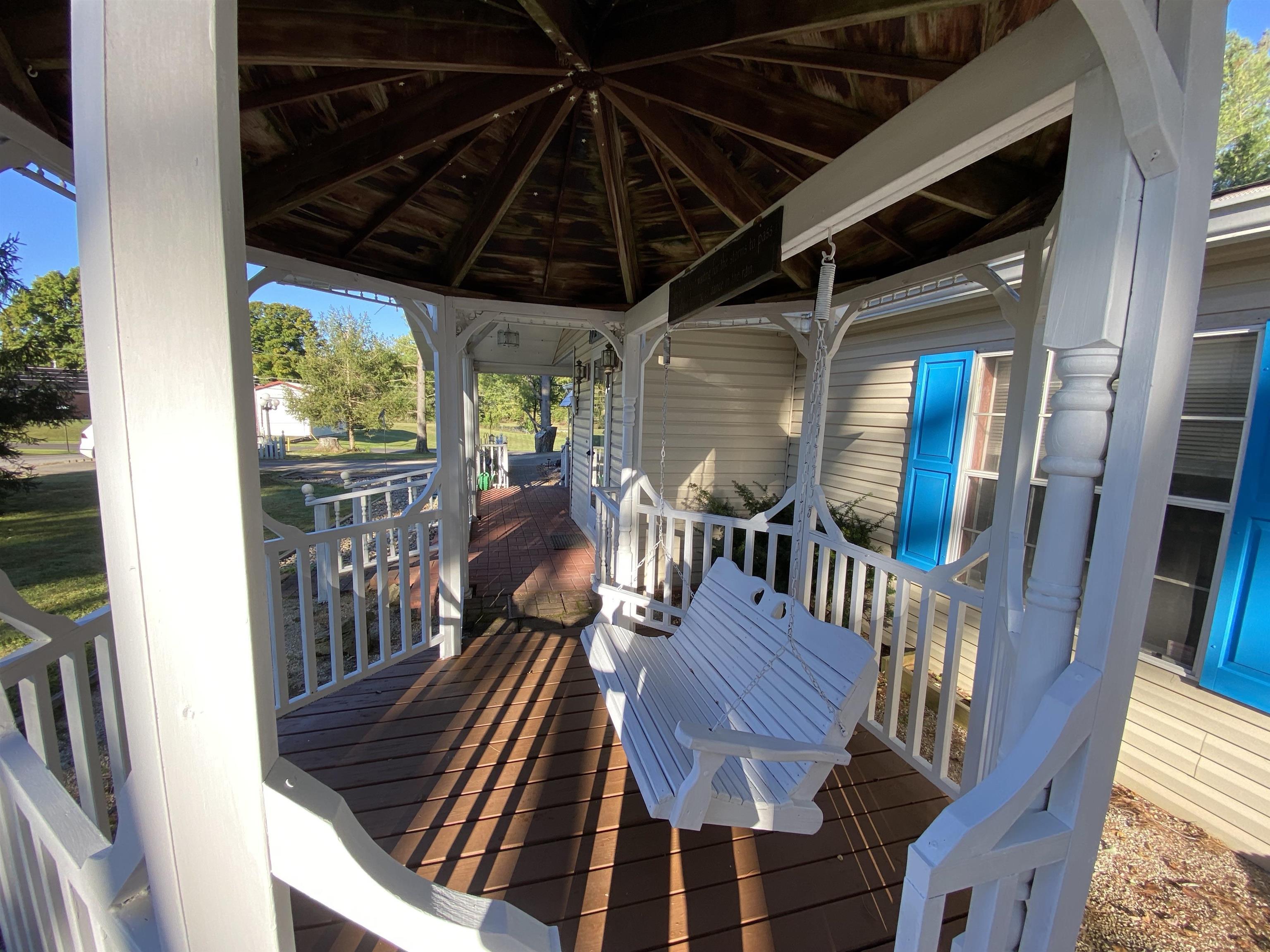 19 Carpenter Drive Mitchell, IN 47446 - Photo 4 of 36