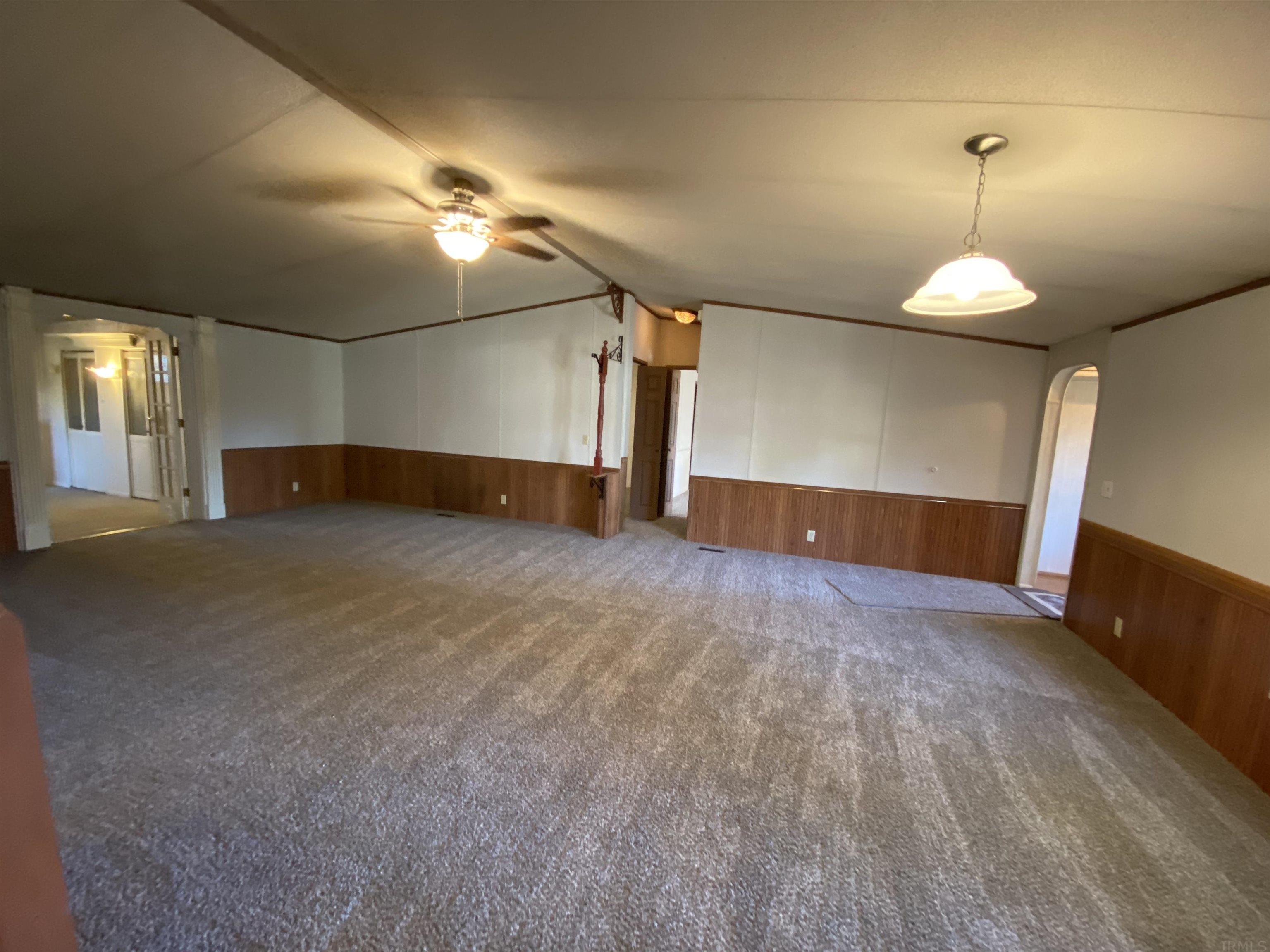 19 Carpenter Drive Mitchell, IN 47446 - Photo 8 of 36