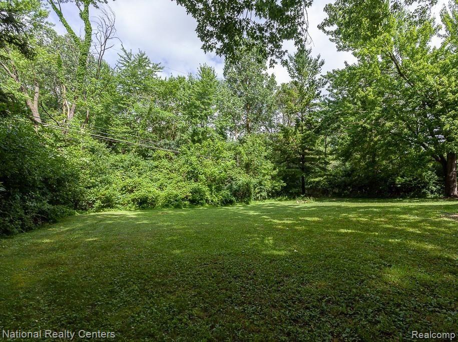 21515 Farmington Road Farmington Hills, MI 48335 - Photo 26 of 26