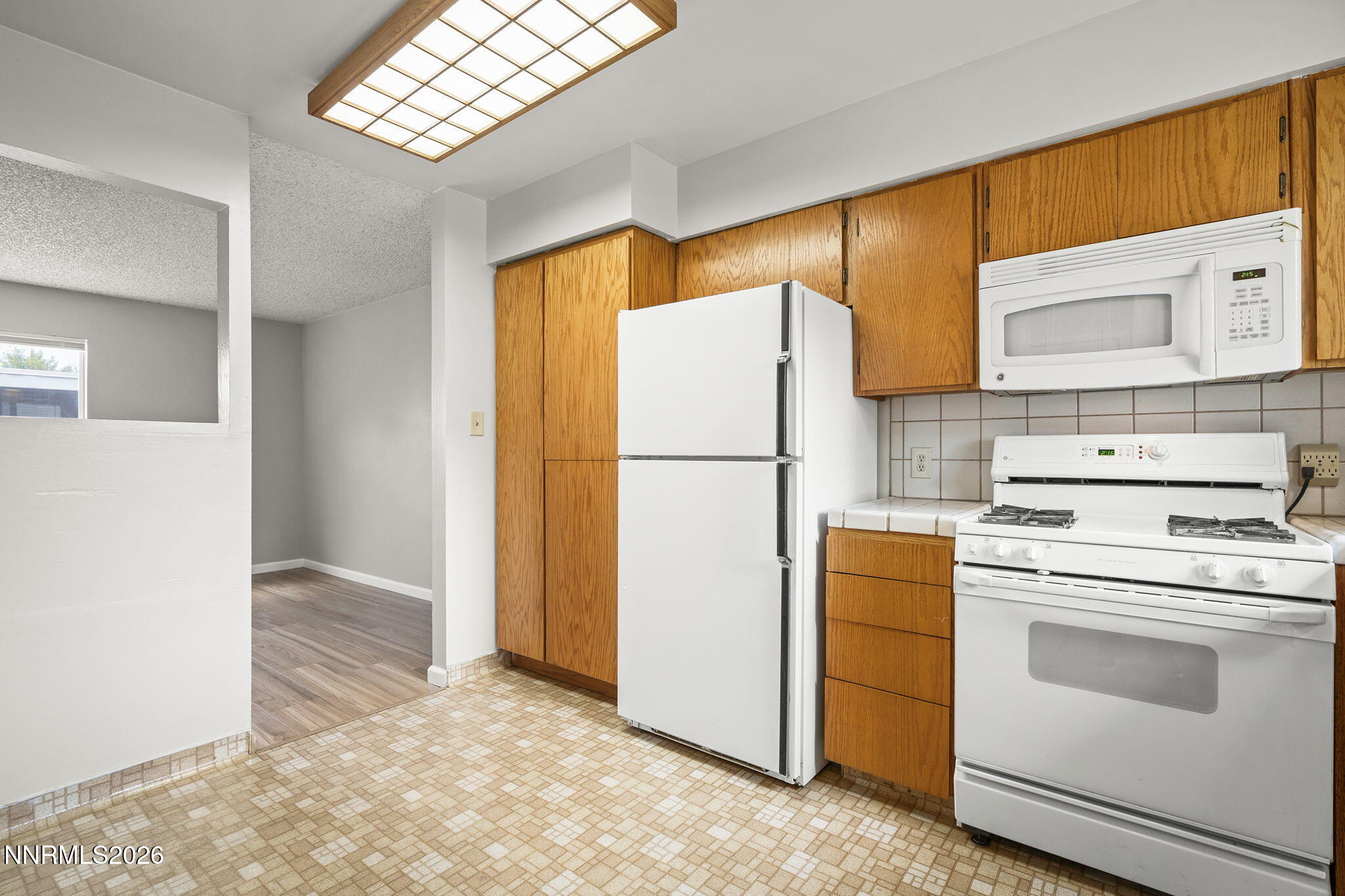 3-web-or-mls-A7401548