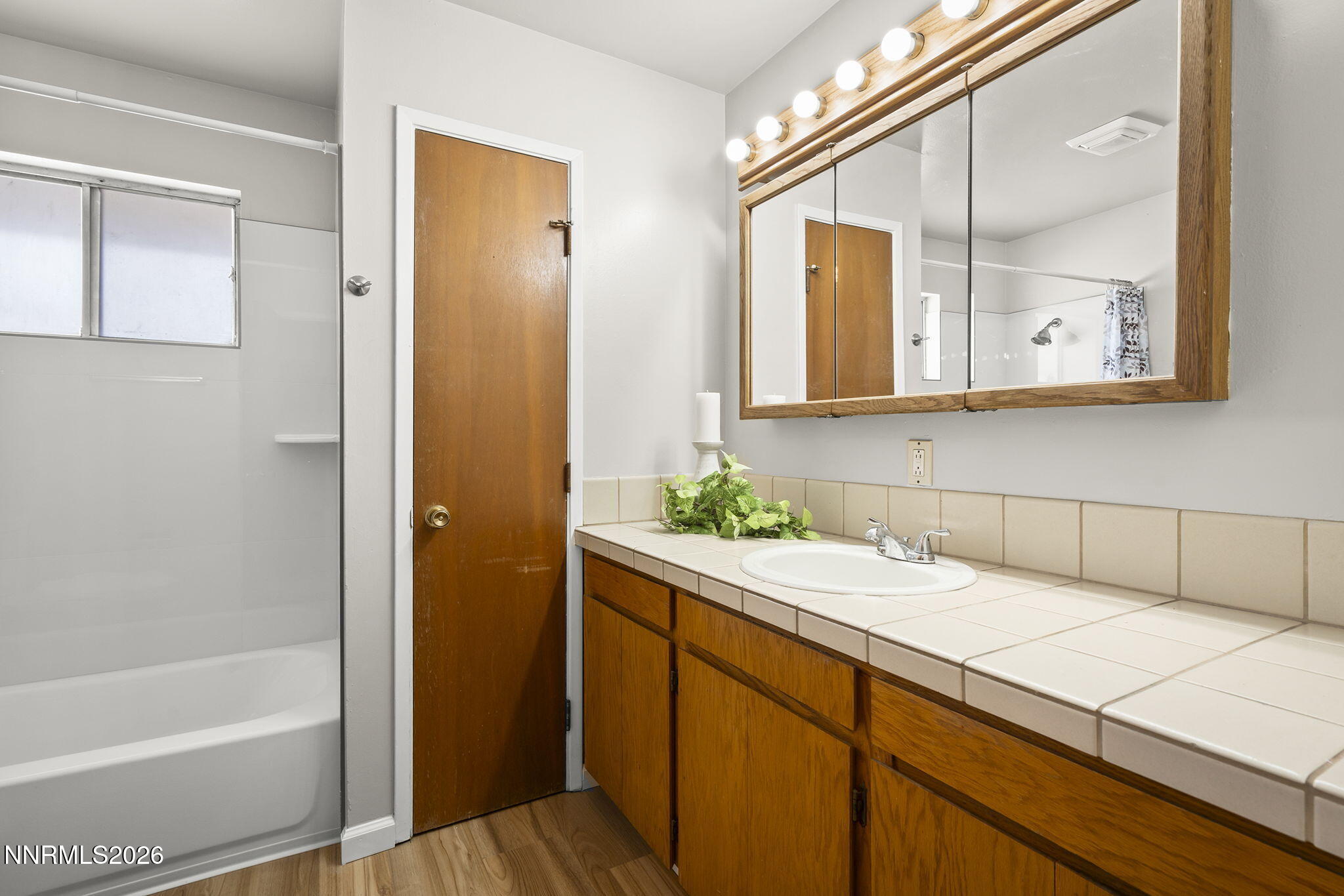 7-web-or-mls-A7401579
