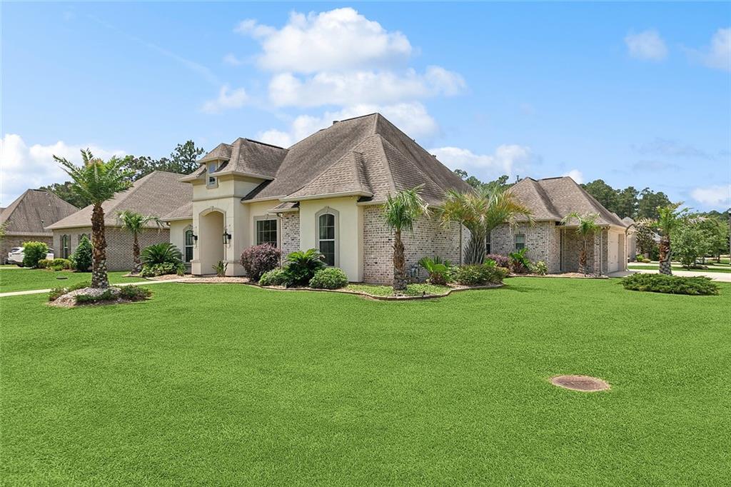 329 Rue St. Emilion Covington, LA 70433 - Photo 2 of 25 Gallery Image 2