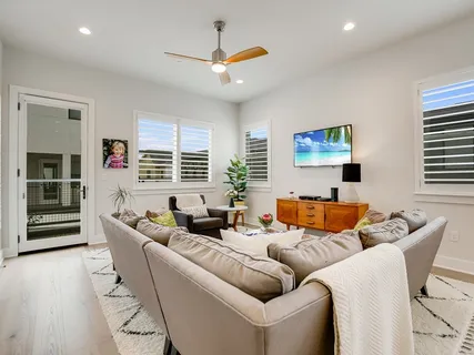$859,000 | 3900 Vantage Drive, Unit 135, Austin, TX 78731
