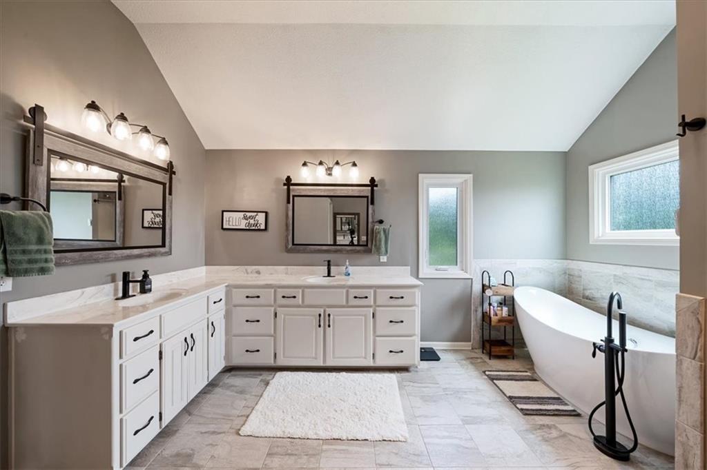 17715 Elm Grove Road Platte City, MO 64079 - Photo 23 of 47