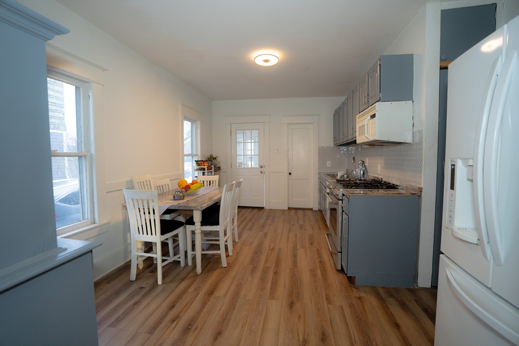 23 Wildermere Street Chicopee, MA 01020 - Photo 13 of 31