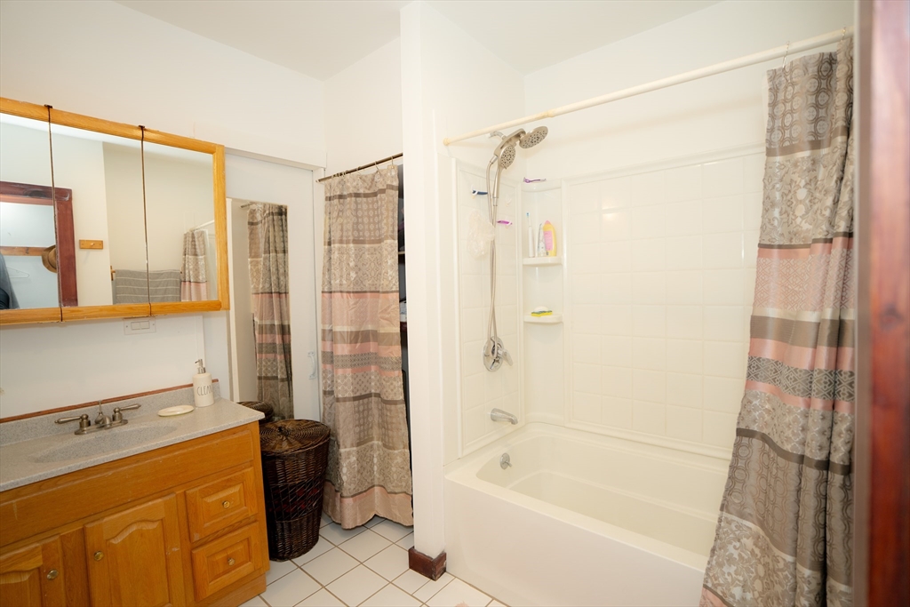 23 Wildermere Street Chicopee, MA 01020 - Photo 20 of 31